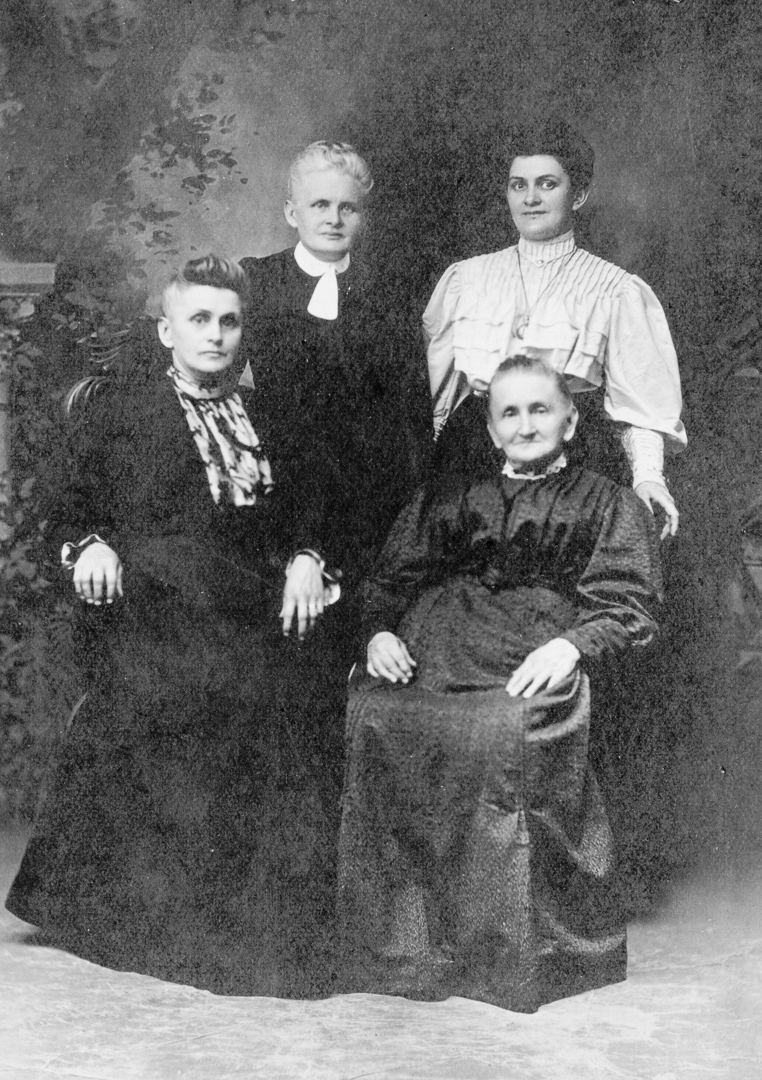 [seated: probably Mary Moore Toohey, Kate Toohey; back right: probably Margaret Toohey]